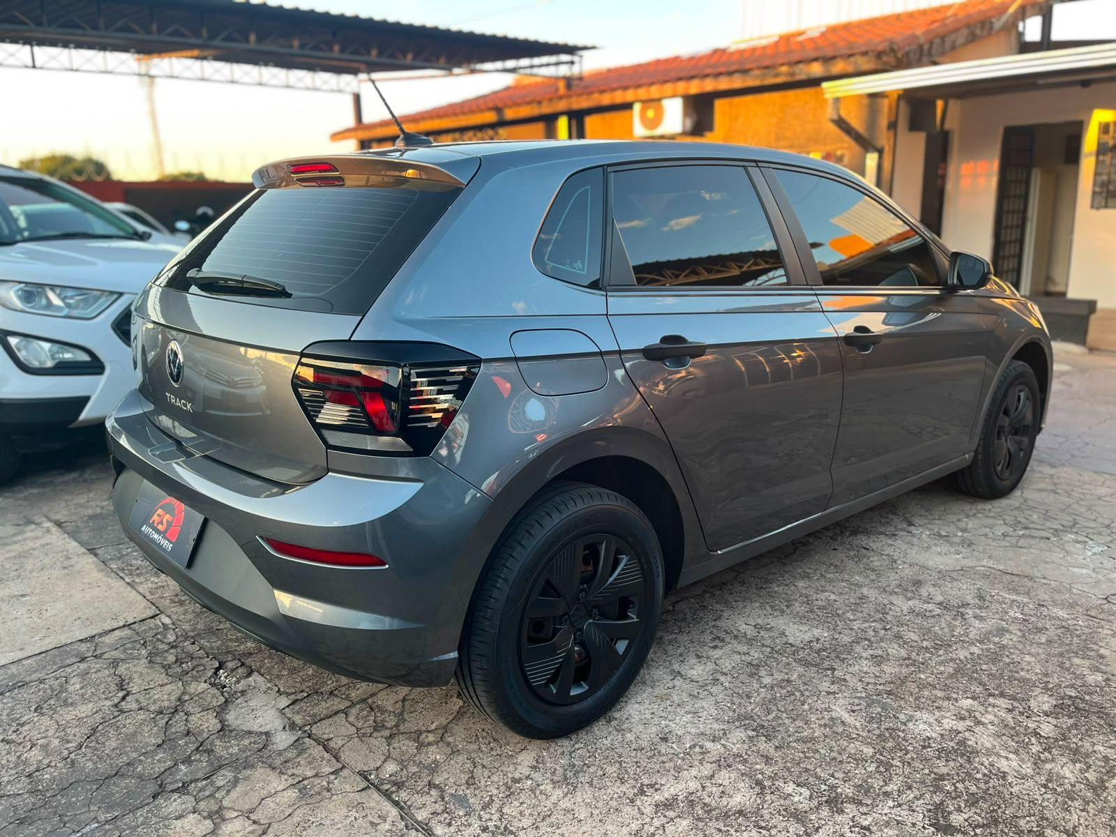 VOLKSWAGEN Polo Hatch - Foto
