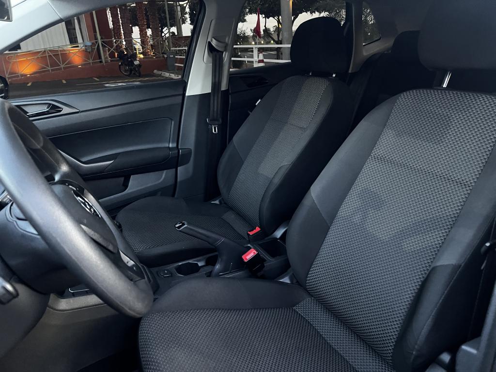 VOLKSWAGEN Polo Hatch - Foto
