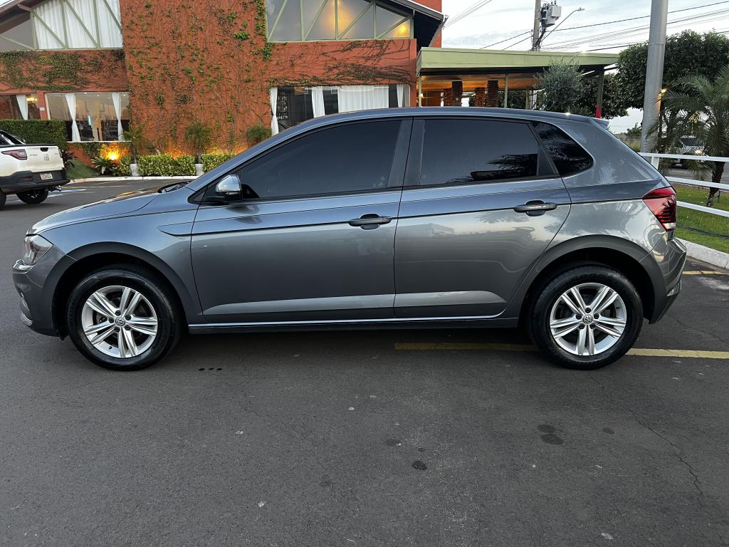 VOLKSWAGEN Polo Hatch - Foto