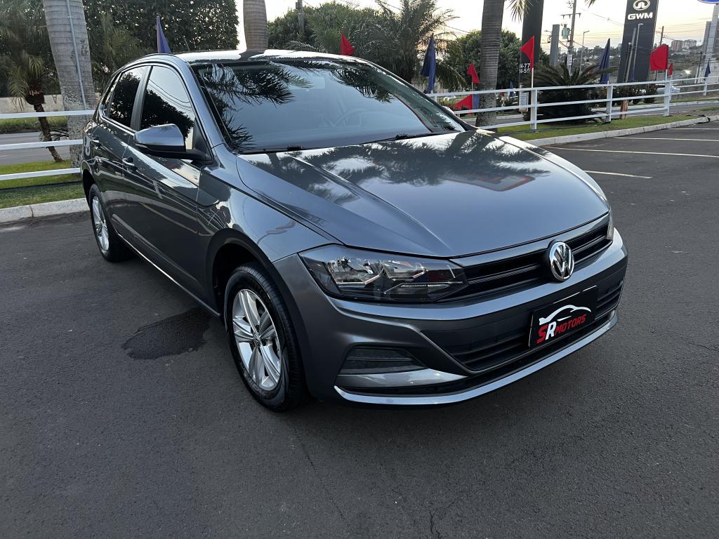 VOLKSWAGEN Polo Hatch - Foto