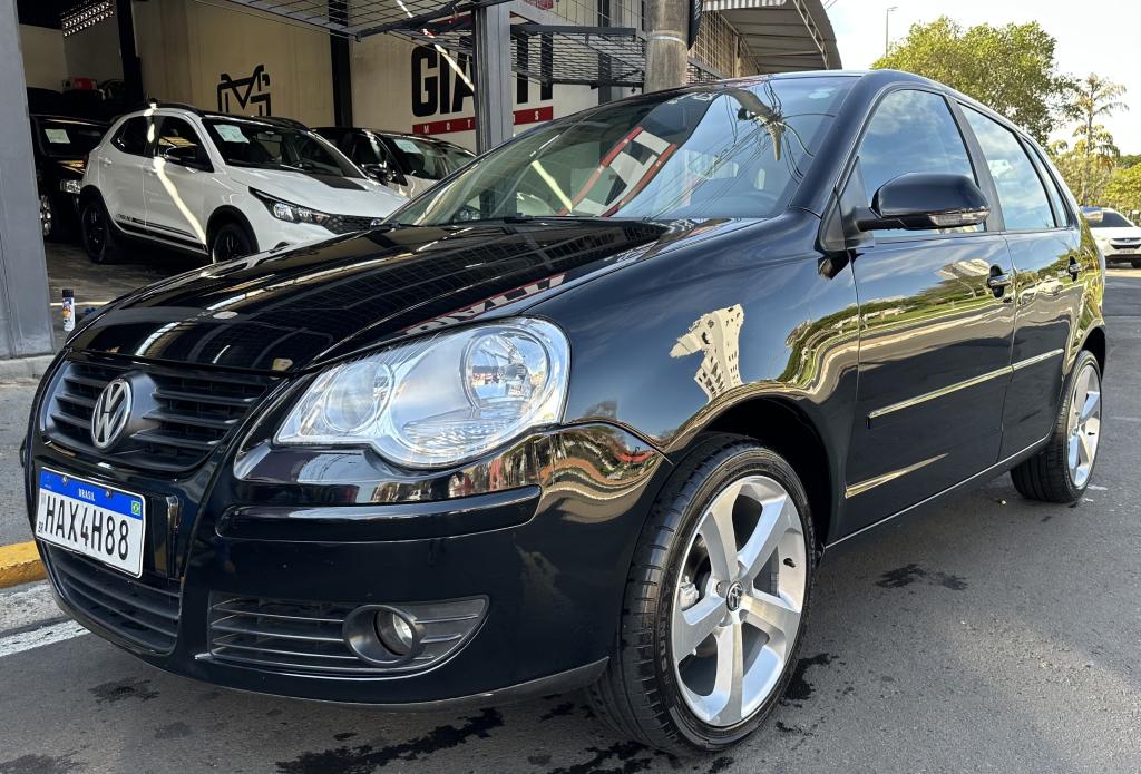 VOLKSWAGEN Polo Hatch - Foto