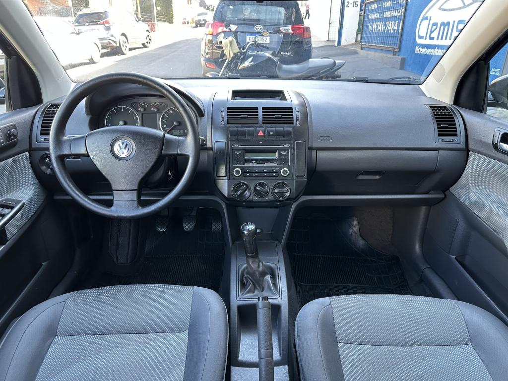 VOLKSWAGEN Polo Hatch - Foto