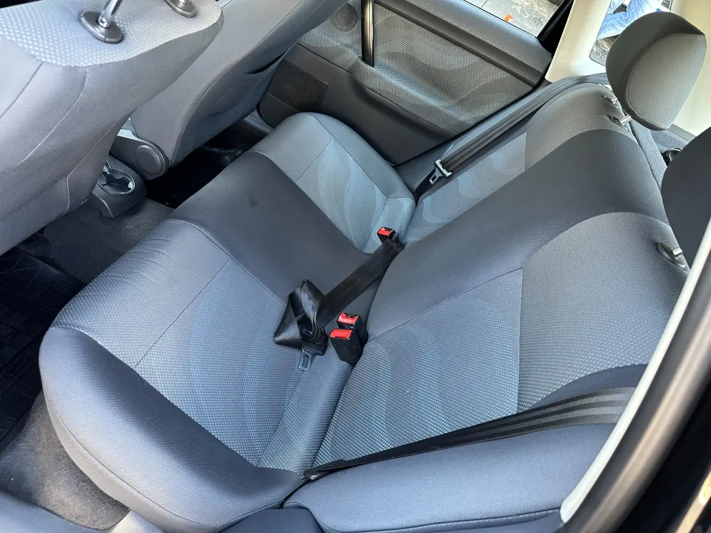 VOLKSWAGEN Polo Hatch - Foto