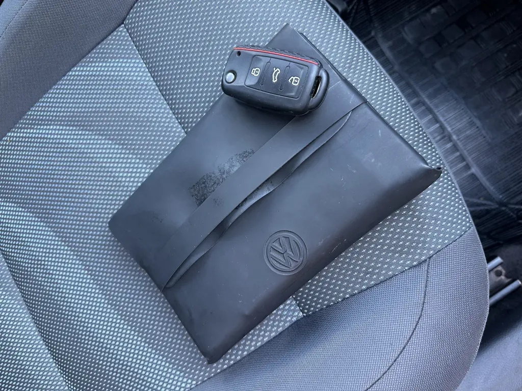 VOLKSWAGEN Polo Hatch - Foto