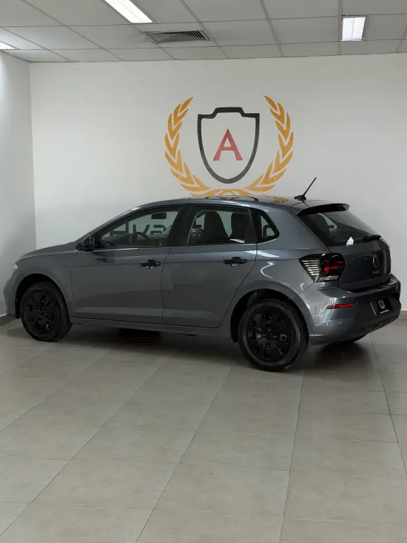VOLKSWAGEN Polo Hatch - Foto