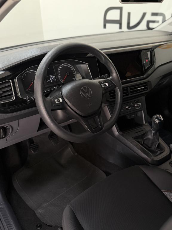 VOLKSWAGEN Polo Hatch - Foto