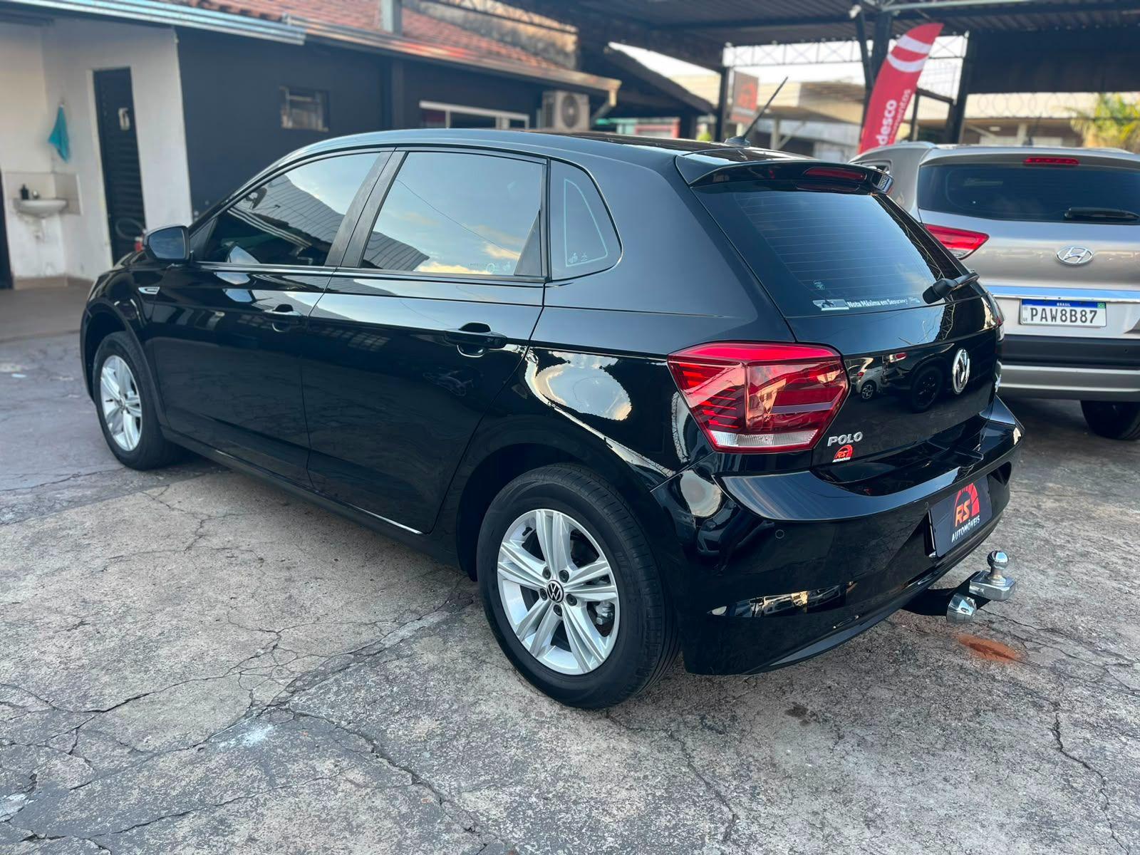 VOLKSWAGEN Polo Hatch - Foto