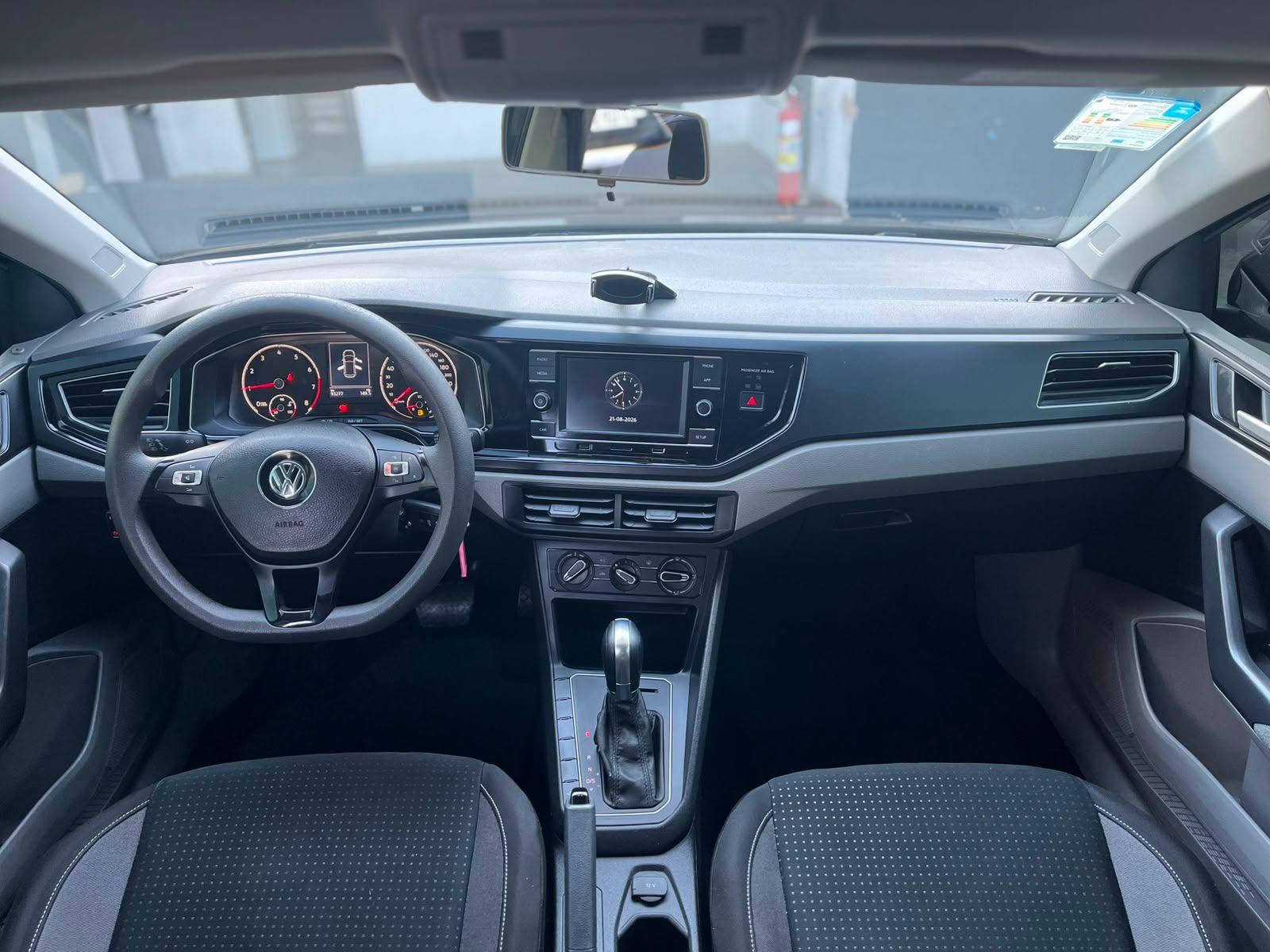 VOLKSWAGEN Polo Hatch - Foto