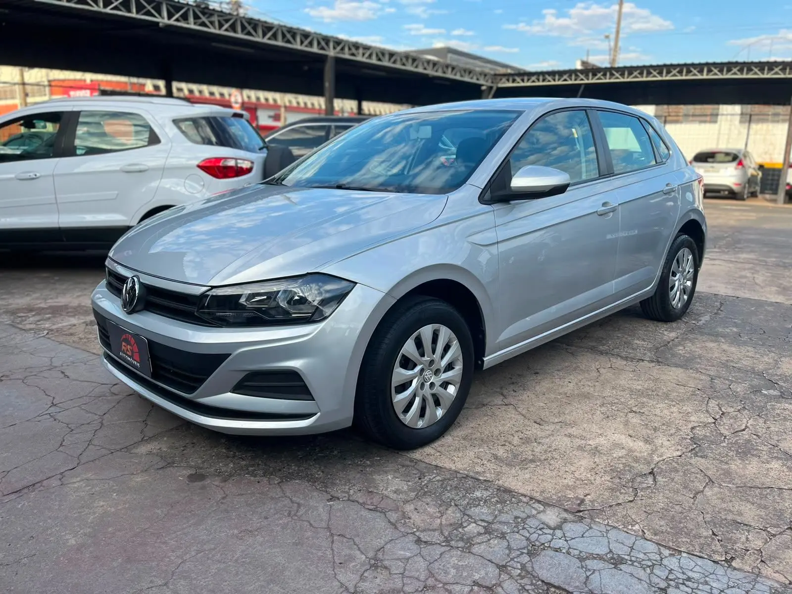 VOLKSWAGEN Polo Hatch