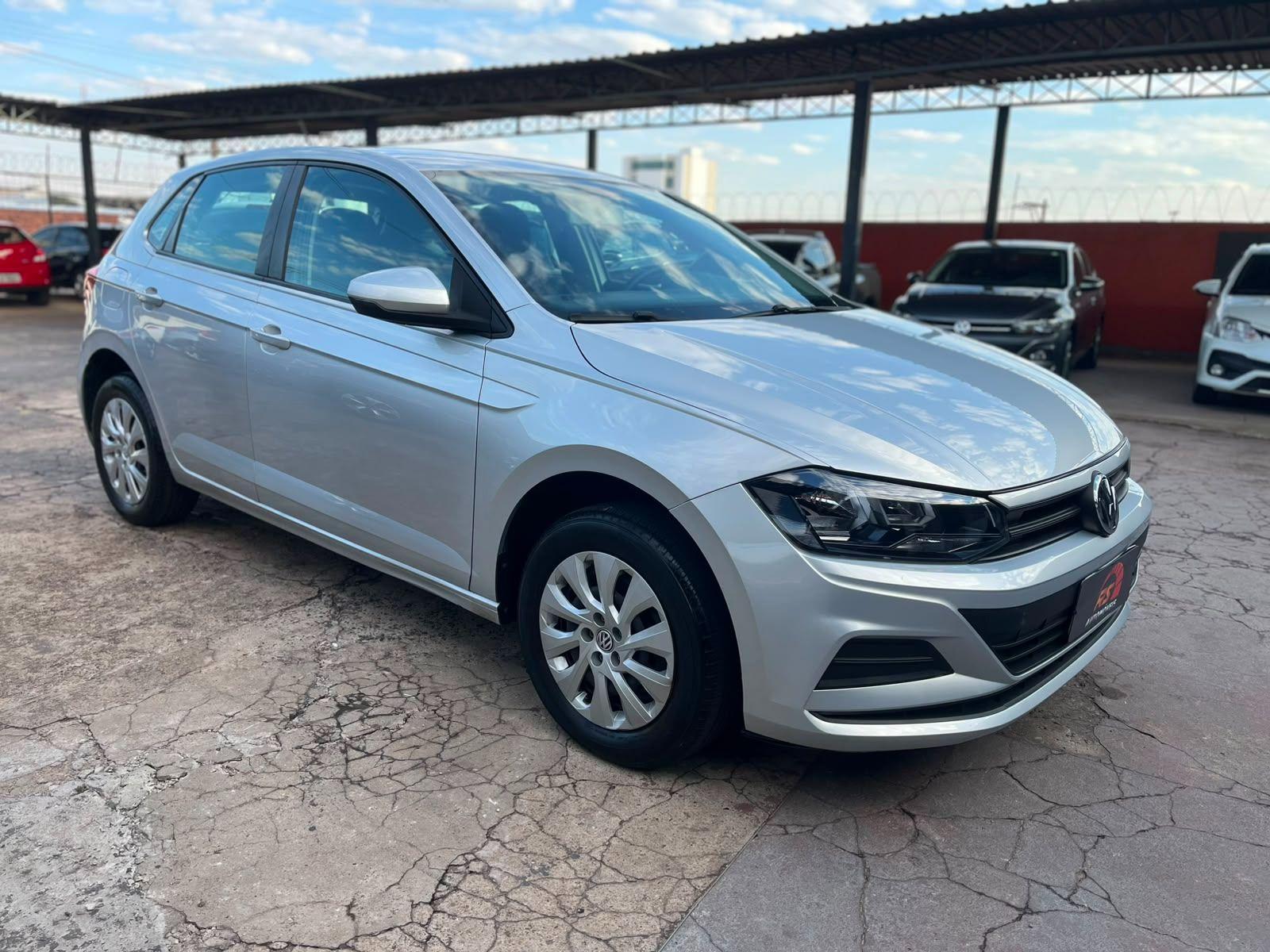 VOLKSWAGEN Polo Hatch - Foto