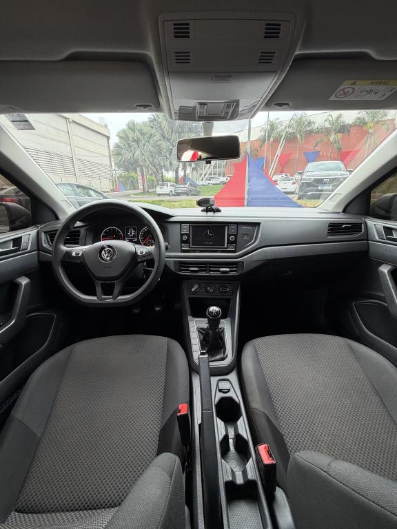 VOLKSWAGEN Polo Hatch - Foto