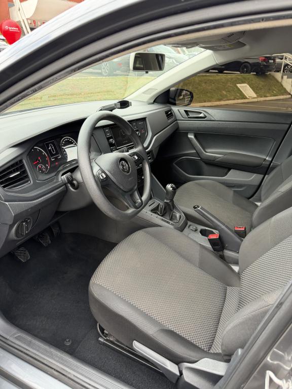 VOLKSWAGEN Polo Hatch - Foto