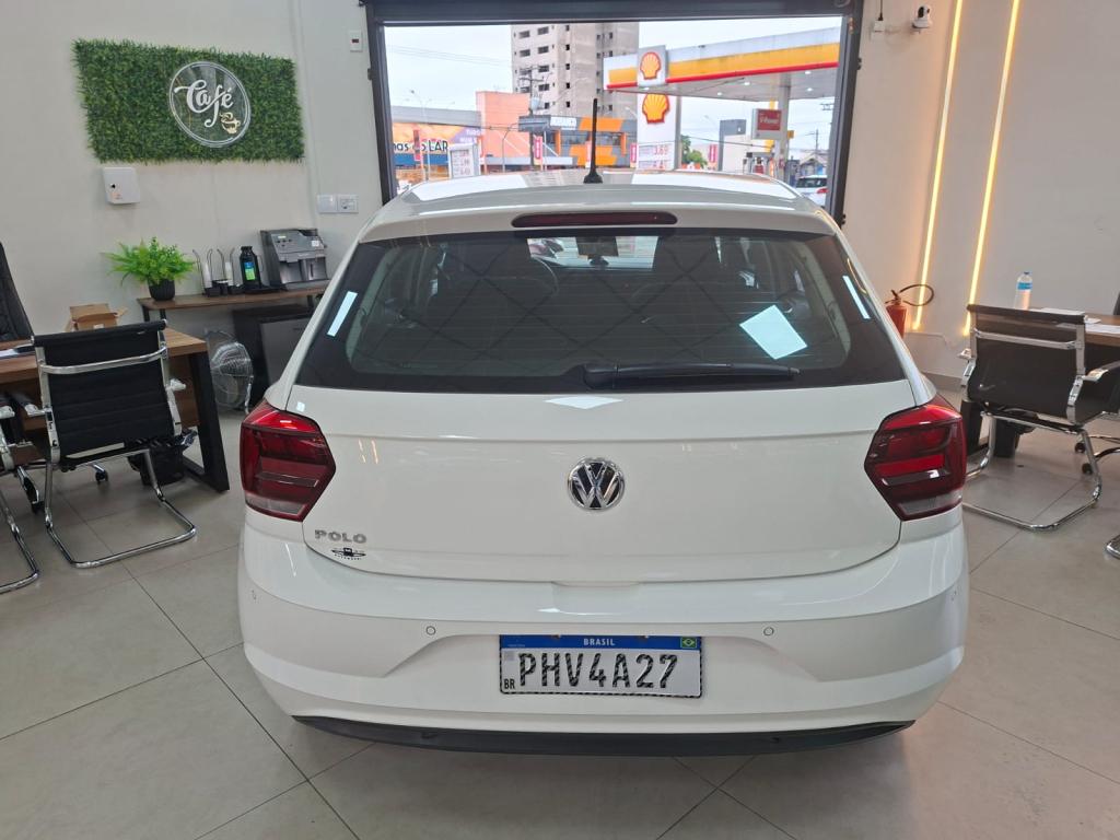 VOLKSWAGEN Polo Hatch - Foto