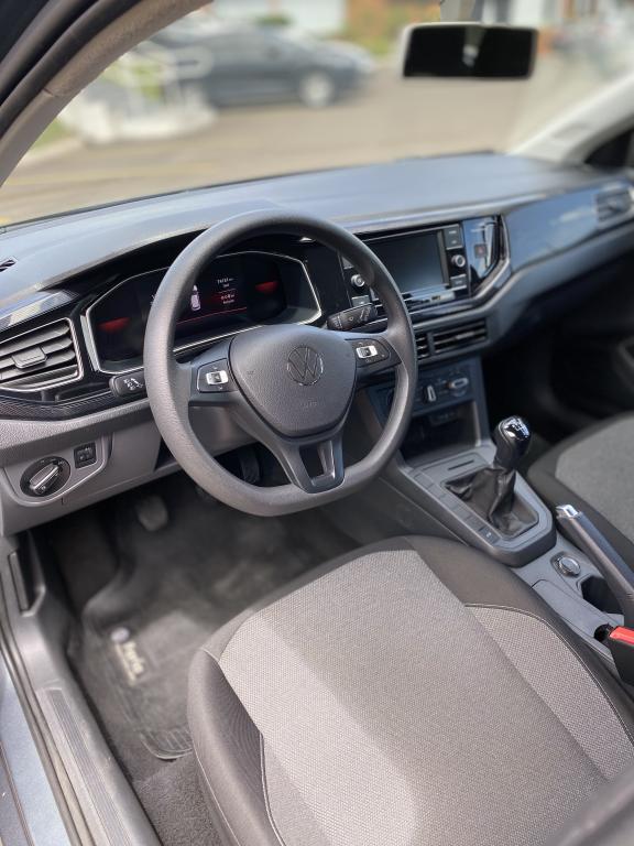 VOLKSWAGEN Polo Hatch - Foto