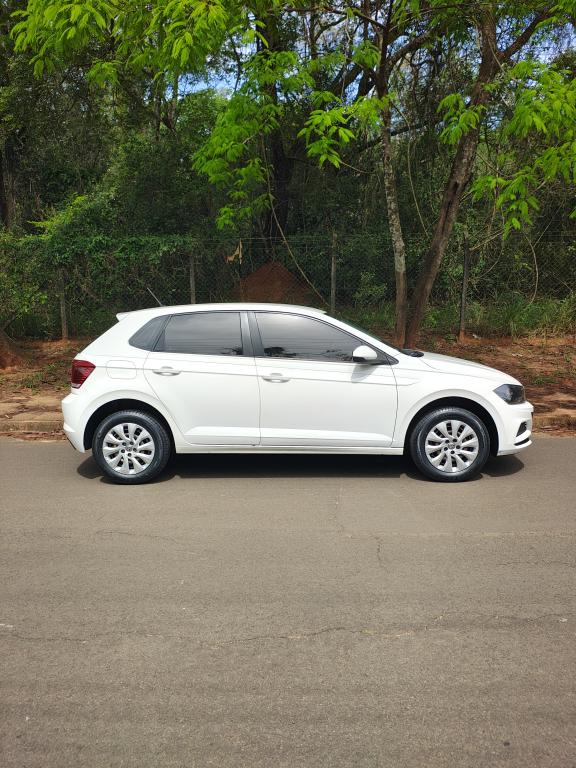 VOLKSWAGEN Polo Hatch - Foto