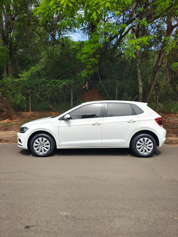 VOLKSWAGEN Polo Hatch - Foto