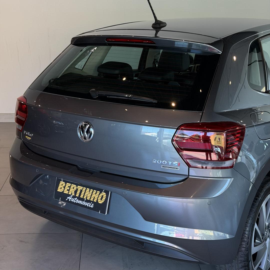 VOLKSWAGEN Polo Hatch - Foto
