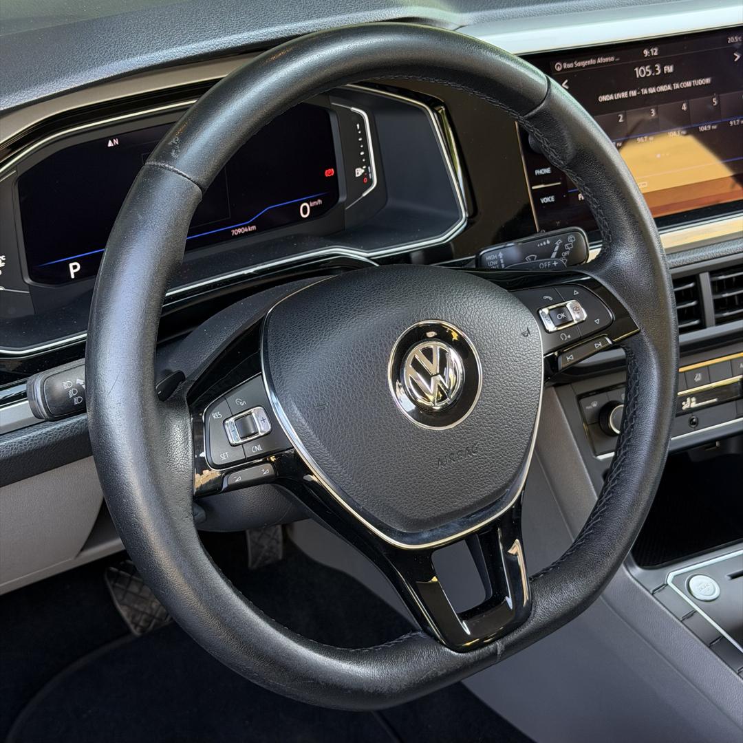 VOLKSWAGEN Polo Hatch - Foto