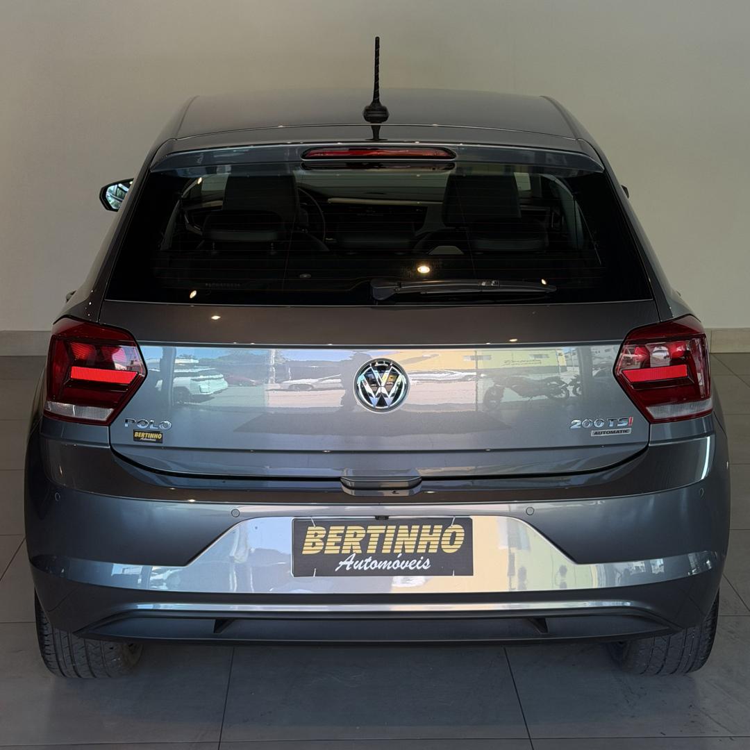 VOLKSWAGEN Polo Hatch - Foto