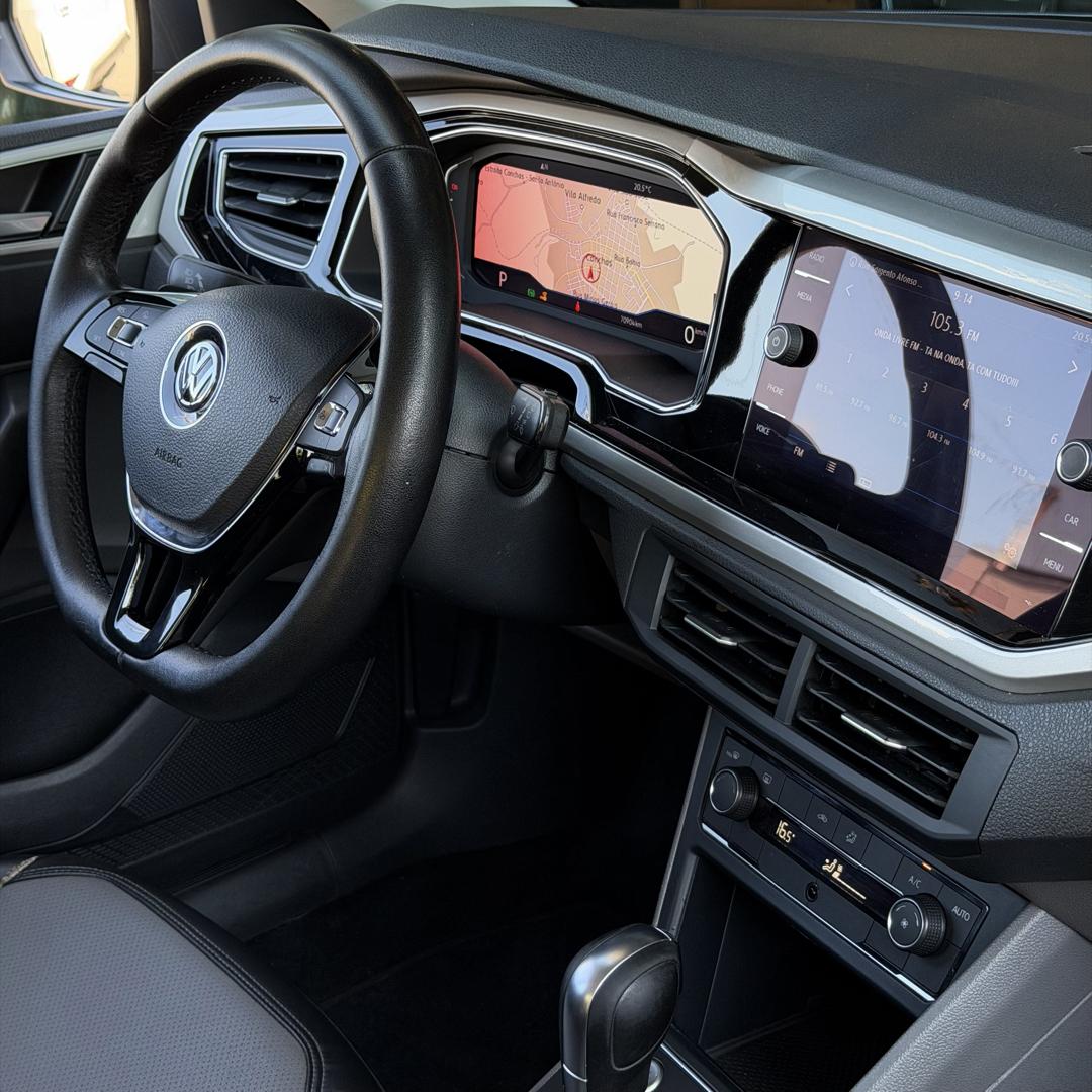 VOLKSWAGEN Polo Hatch - Foto