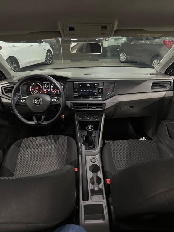 VOLKSWAGEN Polo Hatch - Foto