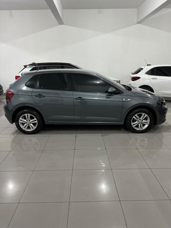 VOLKSWAGEN Polo Hatch - Foto