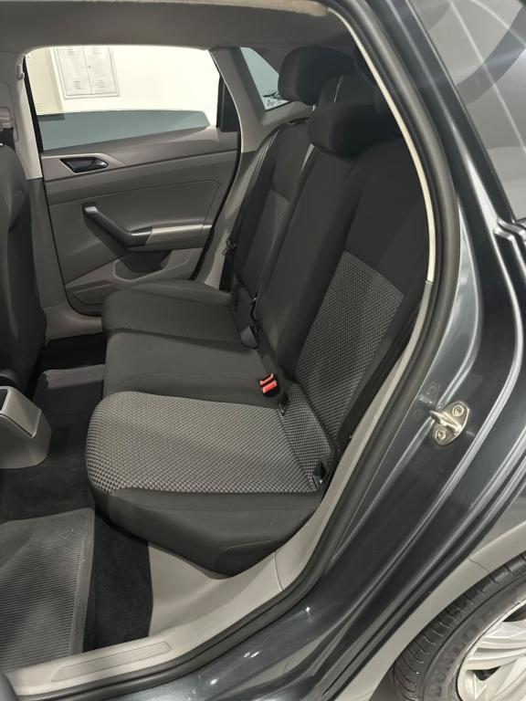 VOLKSWAGEN Polo Hatch - Foto