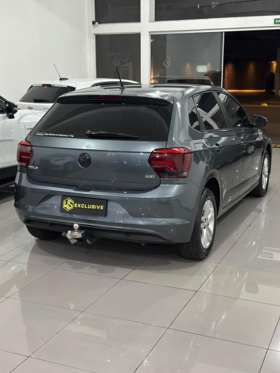 VOLKSWAGEN Polo Hatch - Foto