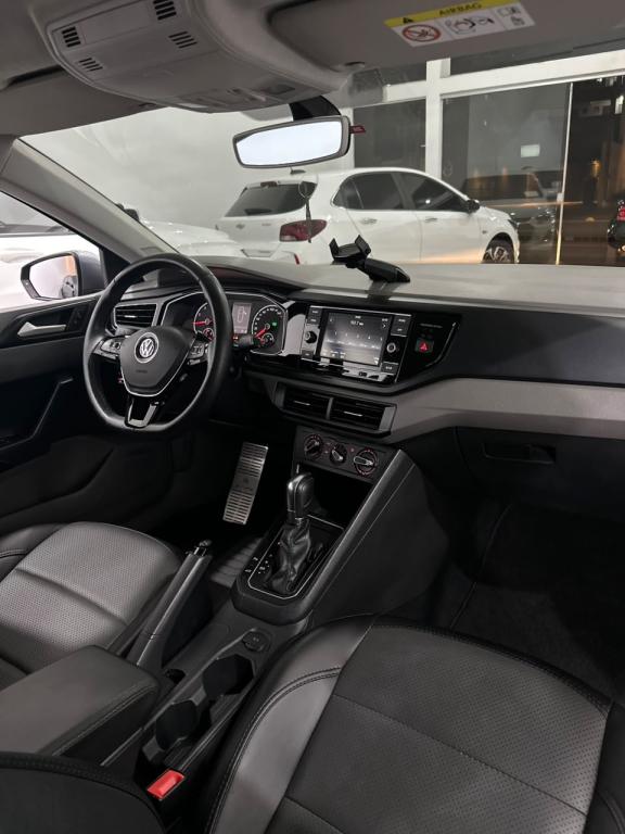 VOLKSWAGEN Polo Hatch - Foto