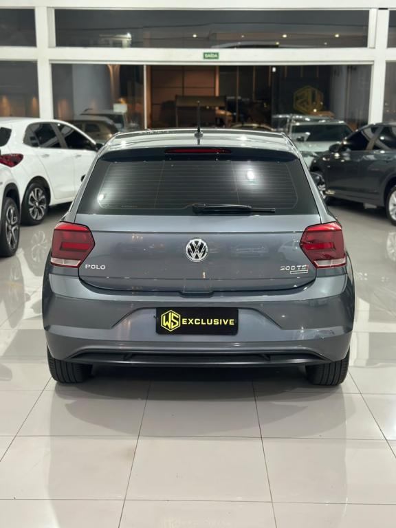 VOLKSWAGEN Polo Hatch - Foto