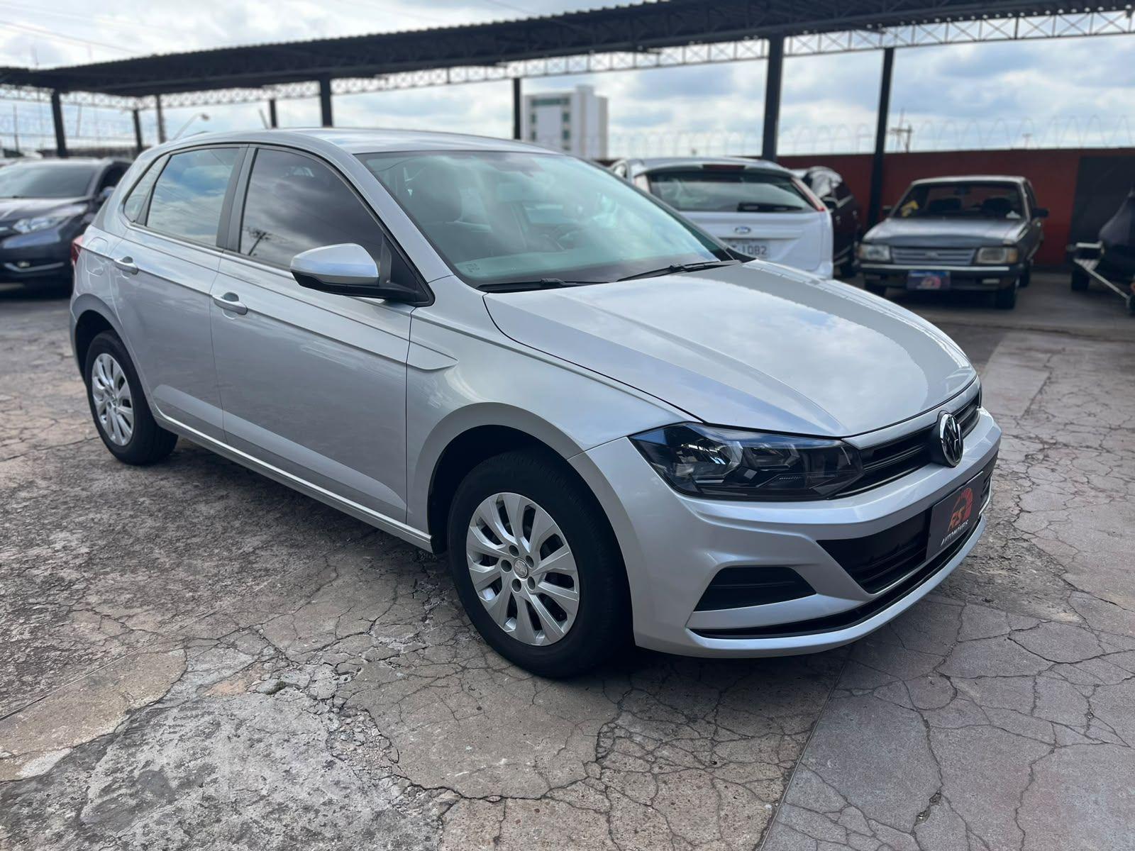VOLKSWAGEN Polo Hatch - Foto
