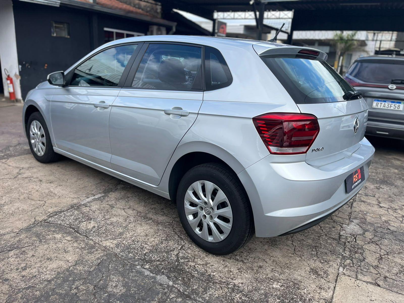 VOLKSWAGEN Polo Hatch - Foto
