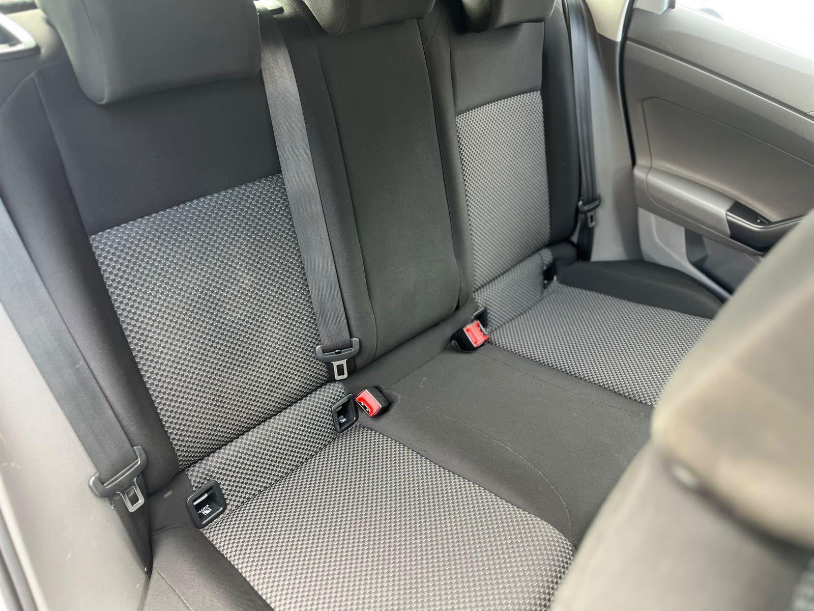 VOLKSWAGEN Polo Hatch - Foto