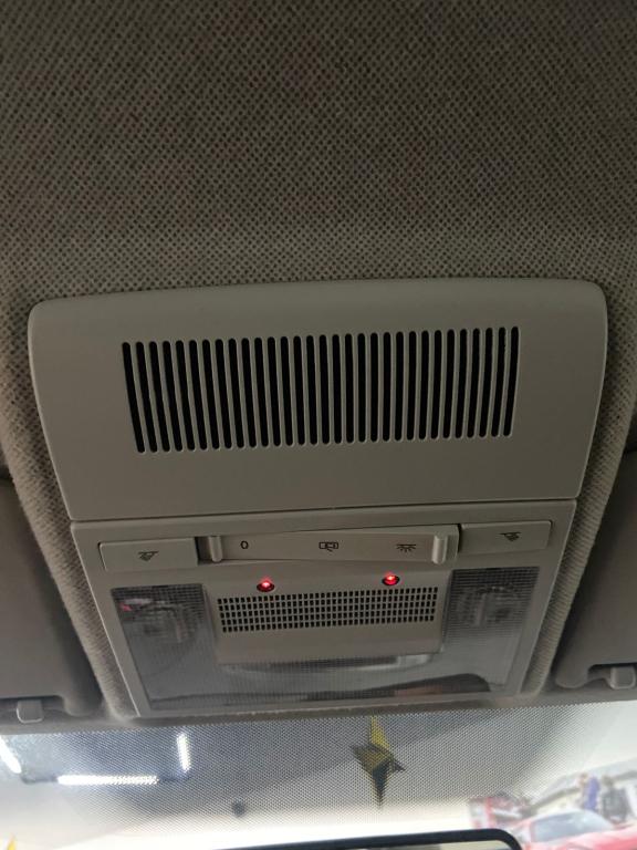 VOLKSWAGEN Polo Sedan - Foto