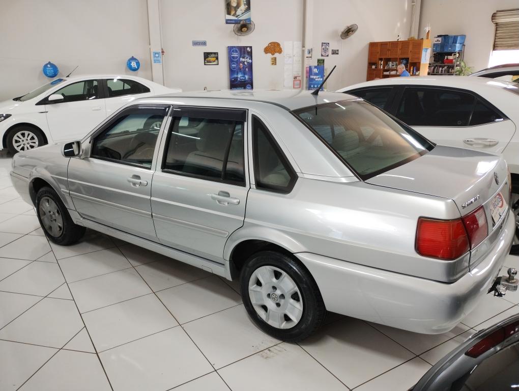 VOLKSWAGEN Santana - Foto