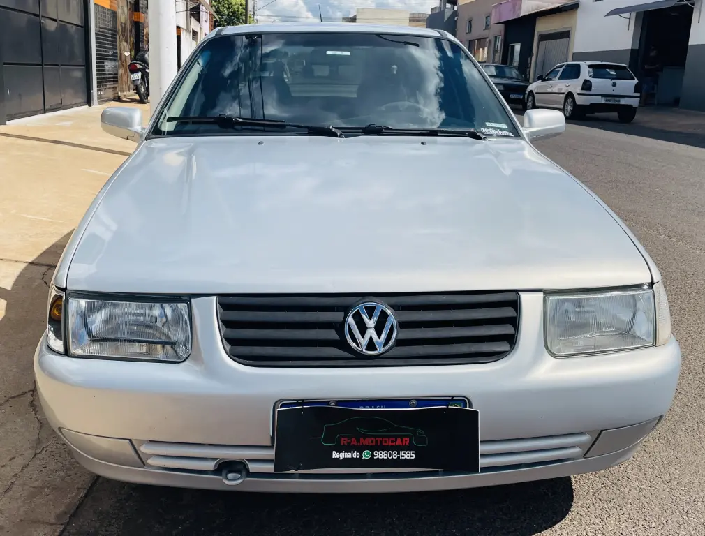 VOLKSWAGEN Santana - Foto