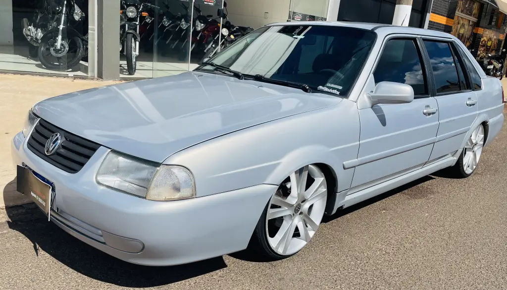 VOLKSWAGEN Santana
