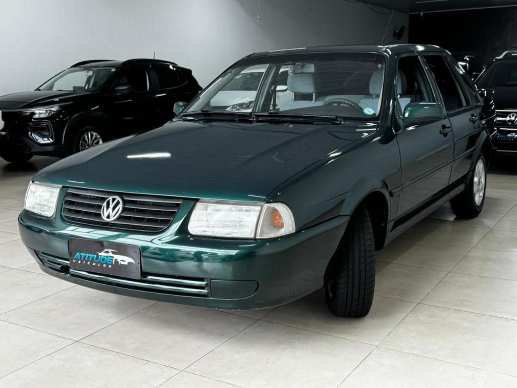 VOLKSWAGEN Santana - Foto