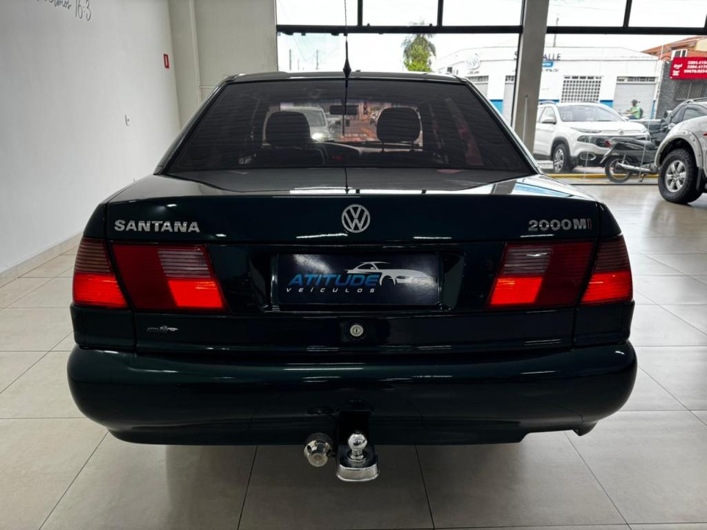 VOLKSWAGEN Santana - Foto