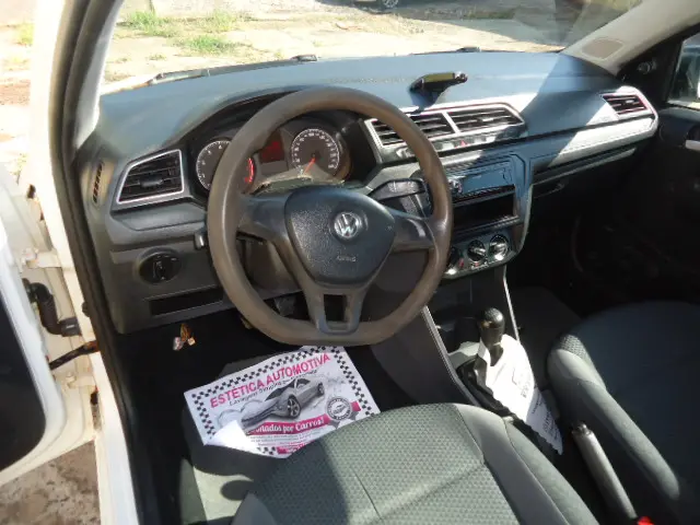 VOLKSWAGEN Saveiro - Foto