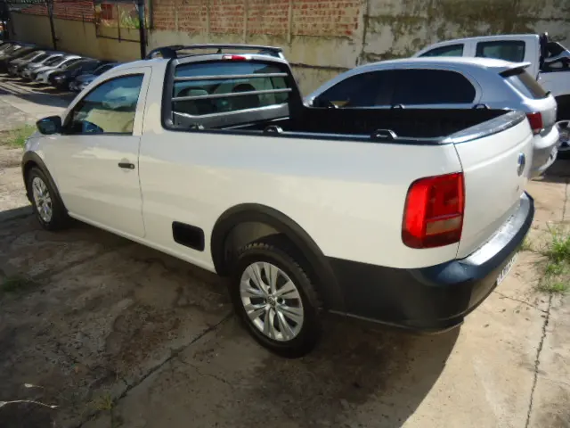 VOLKSWAGEN Saveiro - Foto