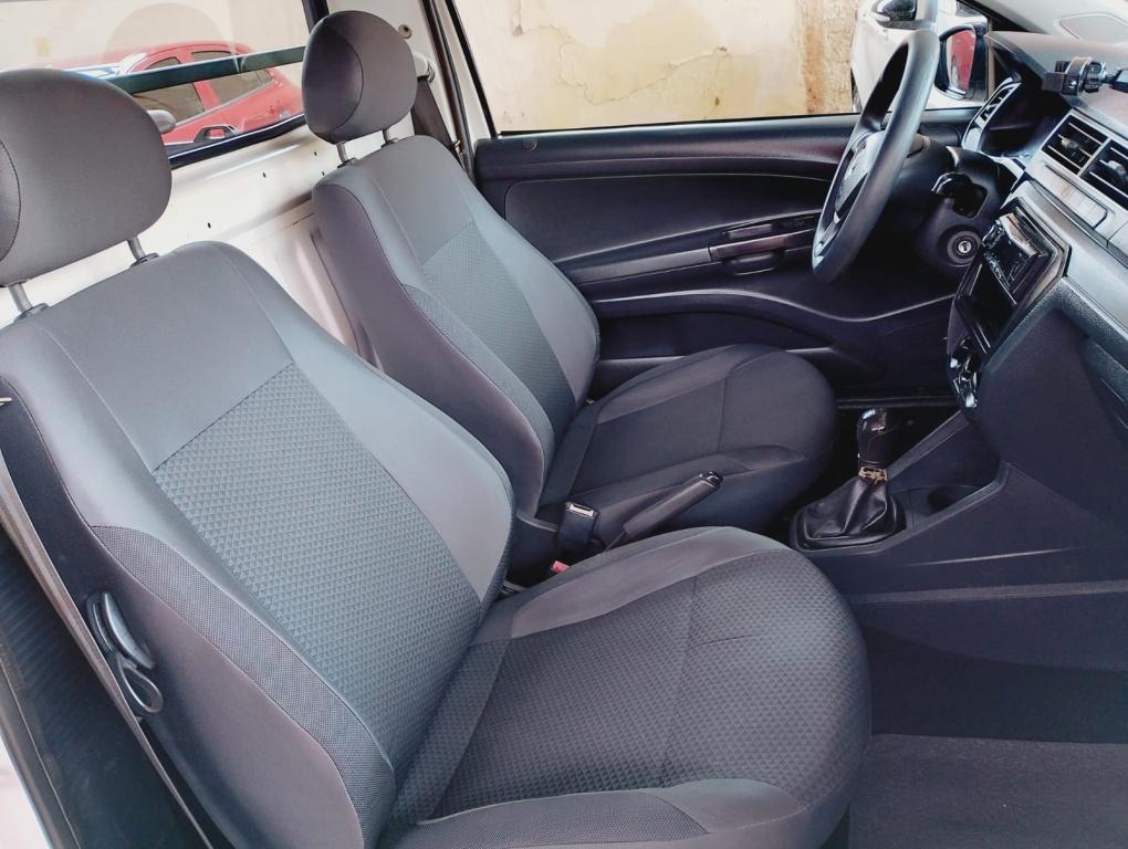 VOLKSWAGEN Saveiro - Foto