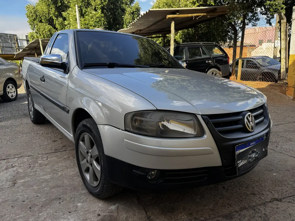VOLKSWAGEN Saveiro - Foto