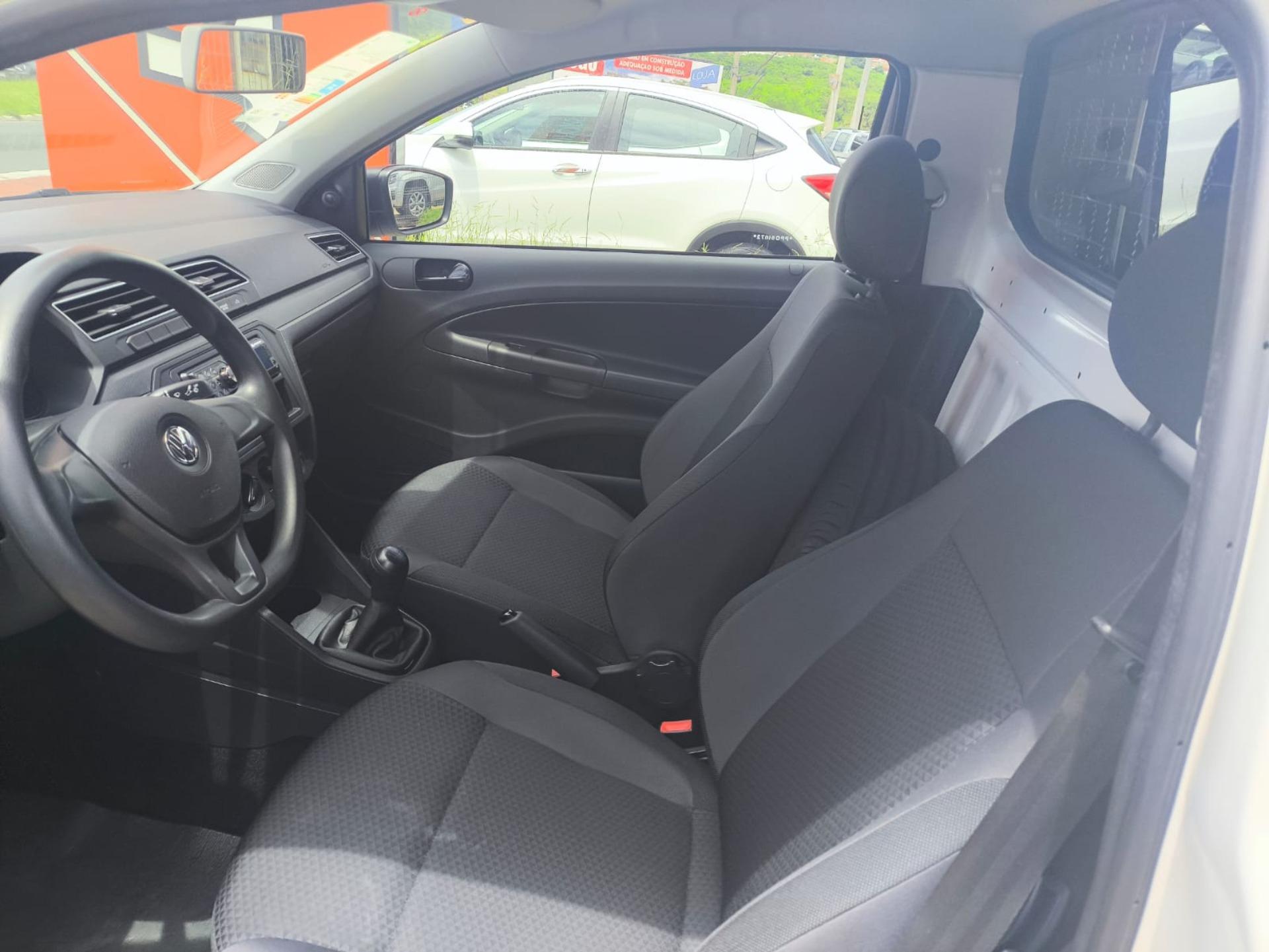 VOLKSWAGEN Saveiro - Foto