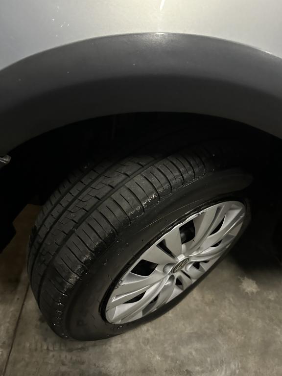 VOLKSWAGEN Saveiro - Foto