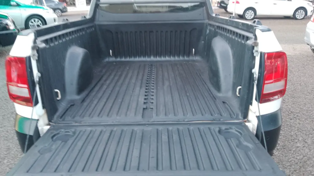 VOLKSWAGEN Saveiro - Foto