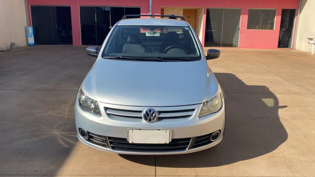 VOLKSWAGEN Saveiro - Foto