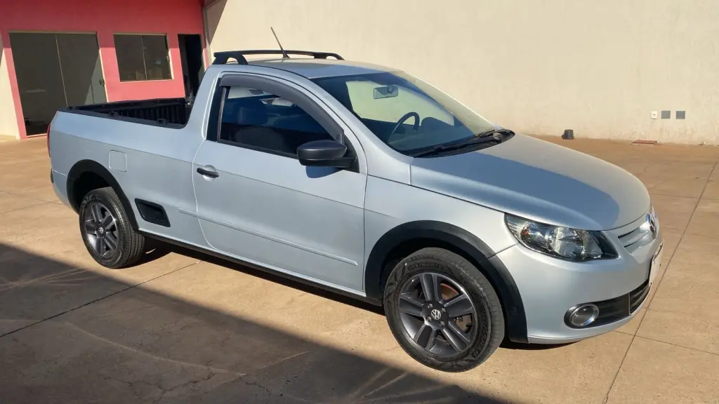 VOLKSWAGEN Saveiro - Foto