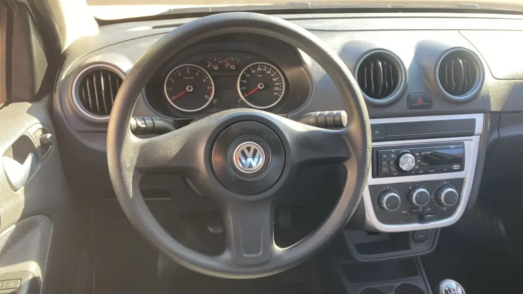 VOLKSWAGEN Saveiro - Foto