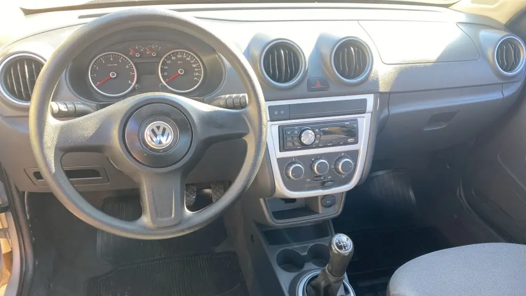 VOLKSWAGEN Saveiro - Foto